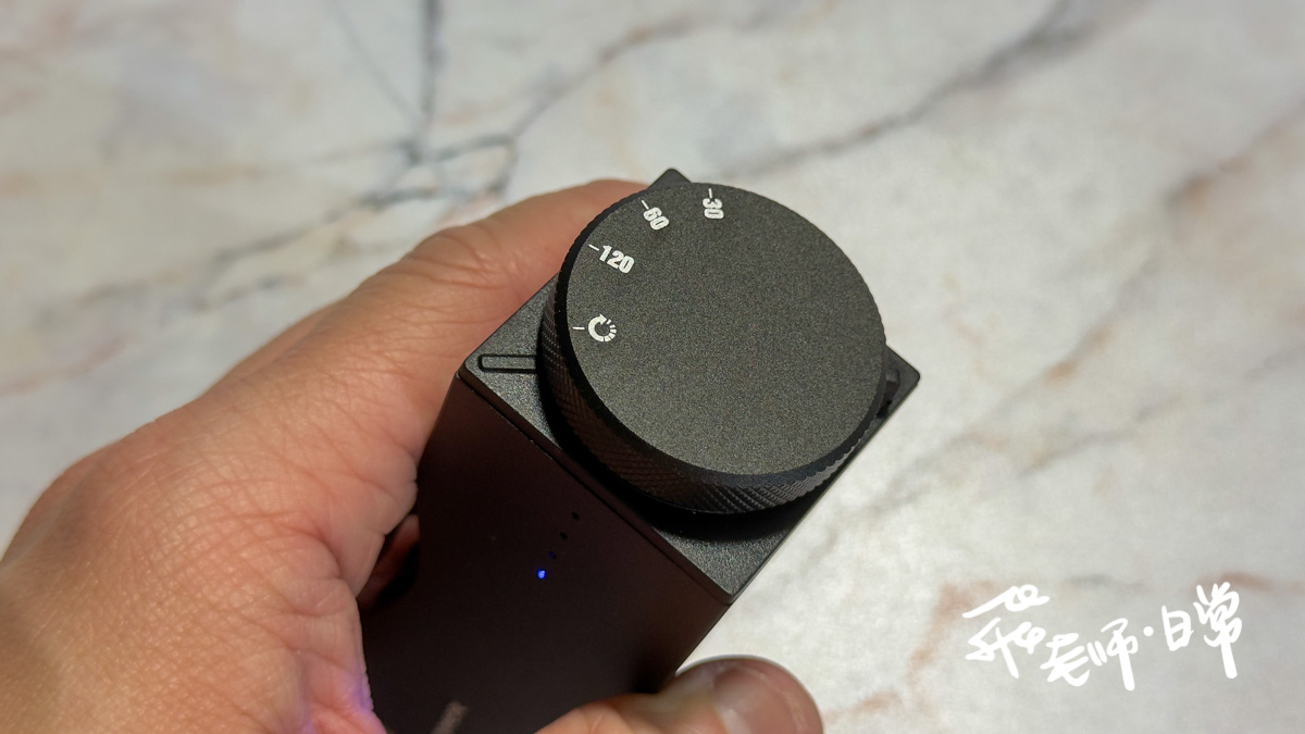 ECOHEAL,KNOT光子除味器評價,PHIT光合離子化技術,KNOT光子除味器心得,KNOT光子除味器有用嗎,KNOT除臭評價,光子除味器智商稅,小型除臭機開箱,小坪數除臭推薦,便攜式除臭機分享,除臭方式推薦,寵物異味消除,鞋櫃異味消除,衣櫃異味消除,廁所異味消除,浴室異味消除,抑菌防黴 