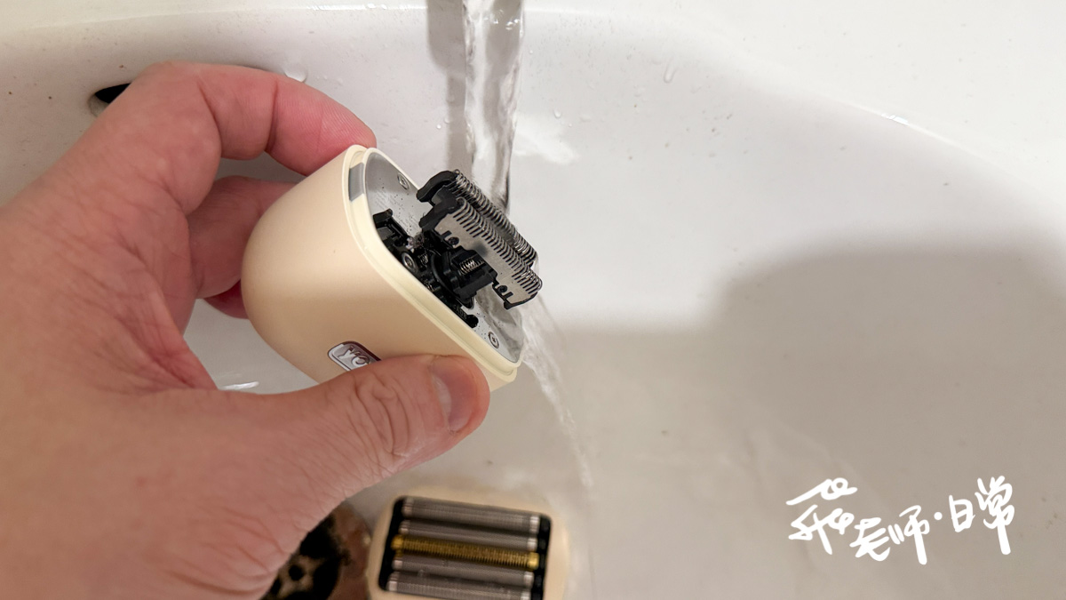 香港商思維創新評價,yoose有色評價,電動刮鬍刀開箱,隨身刮鬍刀推薦,旅行刮鬍刀分享,輕量刮鬍刀心得,質感刮鬍刀實測,刮鬍刀品牌推薦,造型刮鬍刀開箱,水洗刮鬍刀分享,yoose有色,隨身刮鬍刀推薦,水洗刮鬍刀分享,輕量刮鬍刀心得,yoose有色,隨身刮鬍刀,電動刮鬍刀,五刀頭刮鬍刀,往復式刮鬍刀,yoose有色,隨身,外出,電動刮鬍刀,五刀頭,往復式,便攜,防水