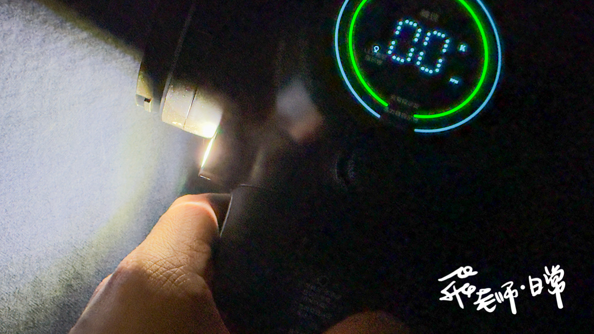 東京電通極速暴力吹塵機評價-高CP值風機實測-多功能暴力風機分享-USB充電強風機分享-露營免插電清潔神器-循環扇清潔救星-飛老師實測Vornado循環扇清潔後的真實心得