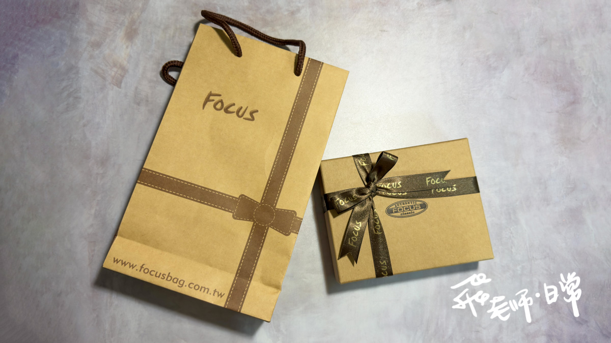 FOCUS皮夾評價,FOCUS防盜刷皮夾評價,FOCUS防盜刷皮夾好用嗎,RFID防盜刷皮夾推薦,真皮商務皮夾推薦,出國防盜錢包推薦,高質感皮夾推薦,防刮耐用皮夾推薦,旅遊必備皮夾推薦,父親節禮物推薦,男友實用禮物推薦,輕薄短夾推薦,大容量長夾推薦,FOCUS 真皮皮夾,RFID防盜刷十字紋防刮系列短夾,男士質感送禮推薦