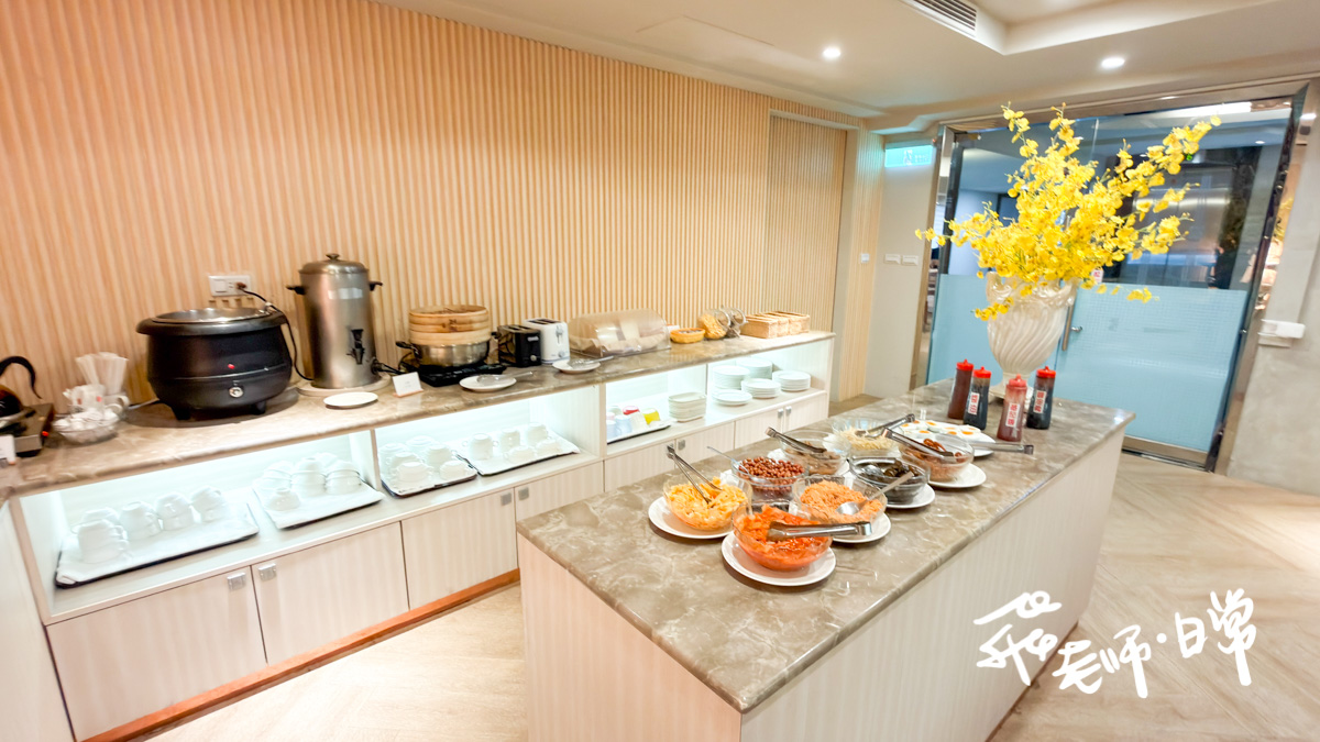 禾康商旅評價-台中北區高CP值住宿推薦-停車方便早餐豐盛-VIP雙人床房開箱-商務出差與快閃旅遊首選-禾康商旅值得住嗎？高CP值又舒適的台中北區住宿真實入住心得（近文心中清捷運站住宿-水湳中央公園住宿-洲際棒球場住宿推薦）